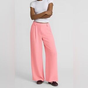 NWT Express Luxe Comfort High Rise Wide Leg Pant